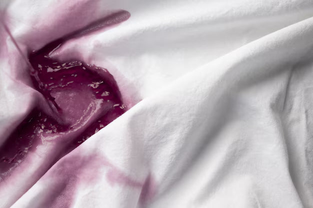 Eliminating red wine stains on light-colored leather